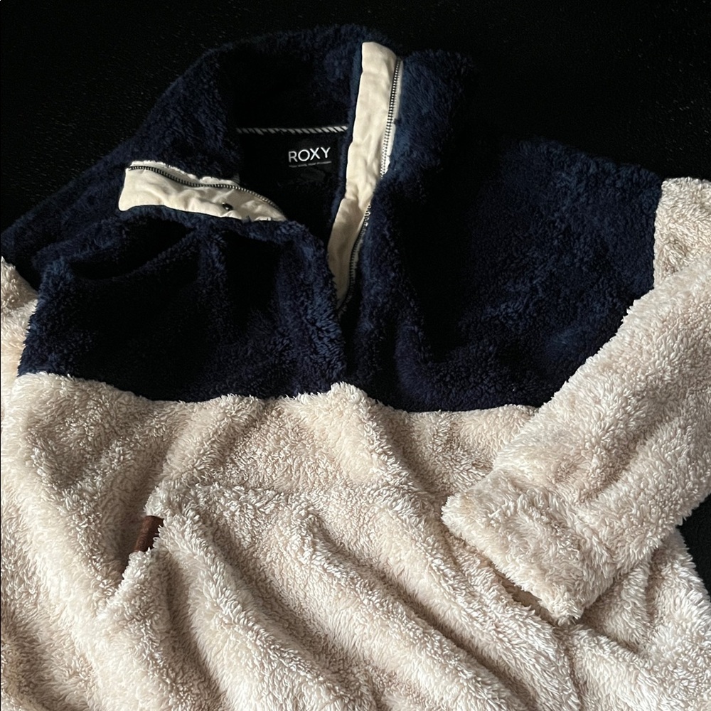 Roxy Midnight Blue and Cream Sherpa Pullover